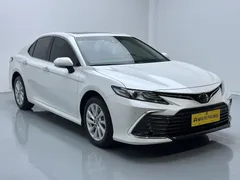 2021 Toyota Camry 2.0G Luxury, белый — фото 3