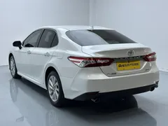 2021 Toyota Camry 2.0G Luxury, белый — фото 5