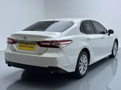 2021 Toyota Camry 2.0G Luxury, белый — фото 7
