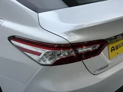 2021 Toyota Camry 2.0G Luxury, белый — фото 19