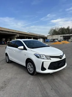 2021 Toyota Vios FS 1.5L CVT, белый — фото 2