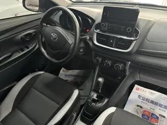 2021 Toyota Yaris L Zhixuan X 1.5L CVT Leading, белый — фото 12