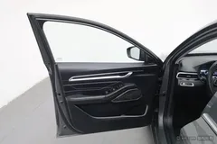 2022 Geely Emgrand 4th Gen 1.5L CVT Premium — фото 11