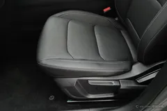 2022 Geely Emgrand 4th Gen 1.5L CVT Premium — фото 21