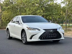2022 Lexus ES 200 Excellence, белый — фото 3
