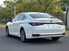 2022 Lexus ES 200 Excellence, белый — фото 4
