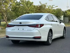 2022 Lexus ES 200 Excellence, белый — фото 6