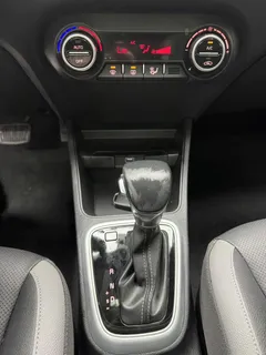 2021 Kia Yipao 1.4L CVT Sunroof, белый — фото 13
