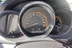 2022 Toyota Yaris L Zhixuan X 1.5L CVT Leading Plus, белый — фото 17