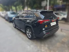 2021 Toyota RAV4 2.0L CVT 2WD Fashion Plus, чёрный — фото 4