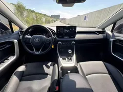 2023 Toyota RAV4 2.0L CVT 2WD, белый — фото 6