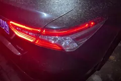 2023 Toyota Camry 2.5G Luxury, чёрный — фото 8