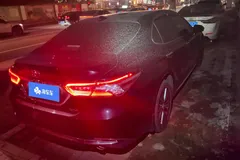 2023 Toyota Camry 2.5G Luxury, чёрный — фото 9