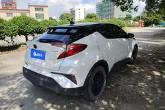 2023 Toyota C-HR 2.0L Comfort, белый — фото 9
