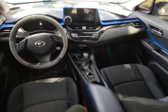 2023 Toyota C-HR 2.0L Comfort, белый — фото 14