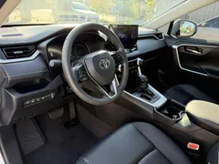 2023 Toyota RAV4 2.0L CVT 2WD 20th Anniversary Platinum, белый — фото 4
