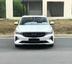 2022 Geely Emgrand 4th Gen 1.5L CVT Luxury, белый — фото 2
