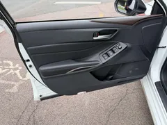 2023 Toyota Avalon 2.0L CVT, белый — фото 6