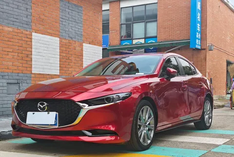 2023 Mazda Mazda3 2.0L AT