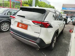 2022 Toyota RAV4 2.0L CVT 2WD Fashion Plus, белый — фото 5