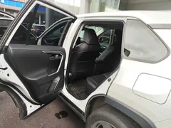 2022 Toyota RAV4 2.0L CVT 2WD Fashion Plus, белый — фото 7