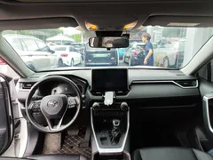 2022 Toyota RAV4 2.0L CVT 2WD Fashion Plus, белый — фото 9