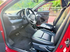 2022 Toyota Yaris L Zhixuan 1.5L CVT Luxury Plus, красный — фото 4