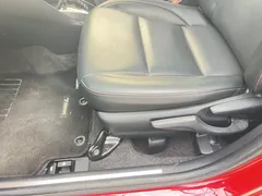 2022 Toyota Yaris L Zhixuan 1.5L CVT Luxury Plus, красный — фото 13