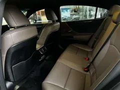 2022 Lexus ES 200 Excellence, чёрный — фото 5