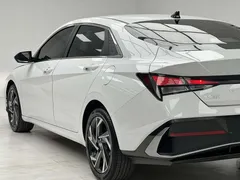 2023 Hyundai Elantra 1.5L CVT GLX Elite, белый — фото 16