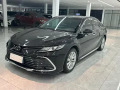 2023 Toyota Camry 2.0G Luxury, чёрный — фото 1