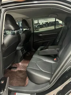 2023 Toyota Camry 2.0G Luxury, чёрный — фото 5