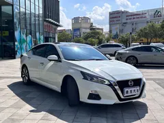 2021 Nissan Teana 2.0L XL Comfort, белый — фото 6