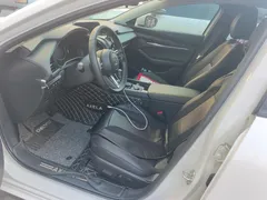 2023 Mazda Mazda3 2.0L AT, белый — фото 10