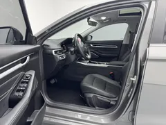 2023 Geely Emgrand 4th Gen 1.5L CVT Premium Champion — фото 10