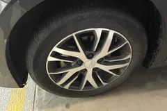 2023 Geely Emgrand 1.5L CVT Luxury Champion 4th Gen — фото 5