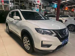 2023 Nissan X-Trail Classic 2.0L 2WD, белый — фото 3