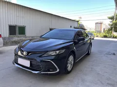 2023 Toyota Camry 2.0G Luxury, чёрный — фото 1