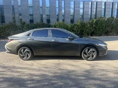 2023 Hyundai Elantra 1.5L CVT GLX Elite — фото 3
