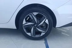 2022 Hyundai Elantra 1.5L CVT GLX Elite, белый — фото 5