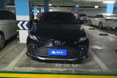 2023 Toyota Camry 2.5G Luxury, чёрный — фото 3