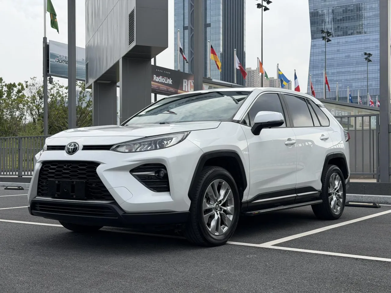 2022 Toyota Wildlander 2.0L 2WD Luxury