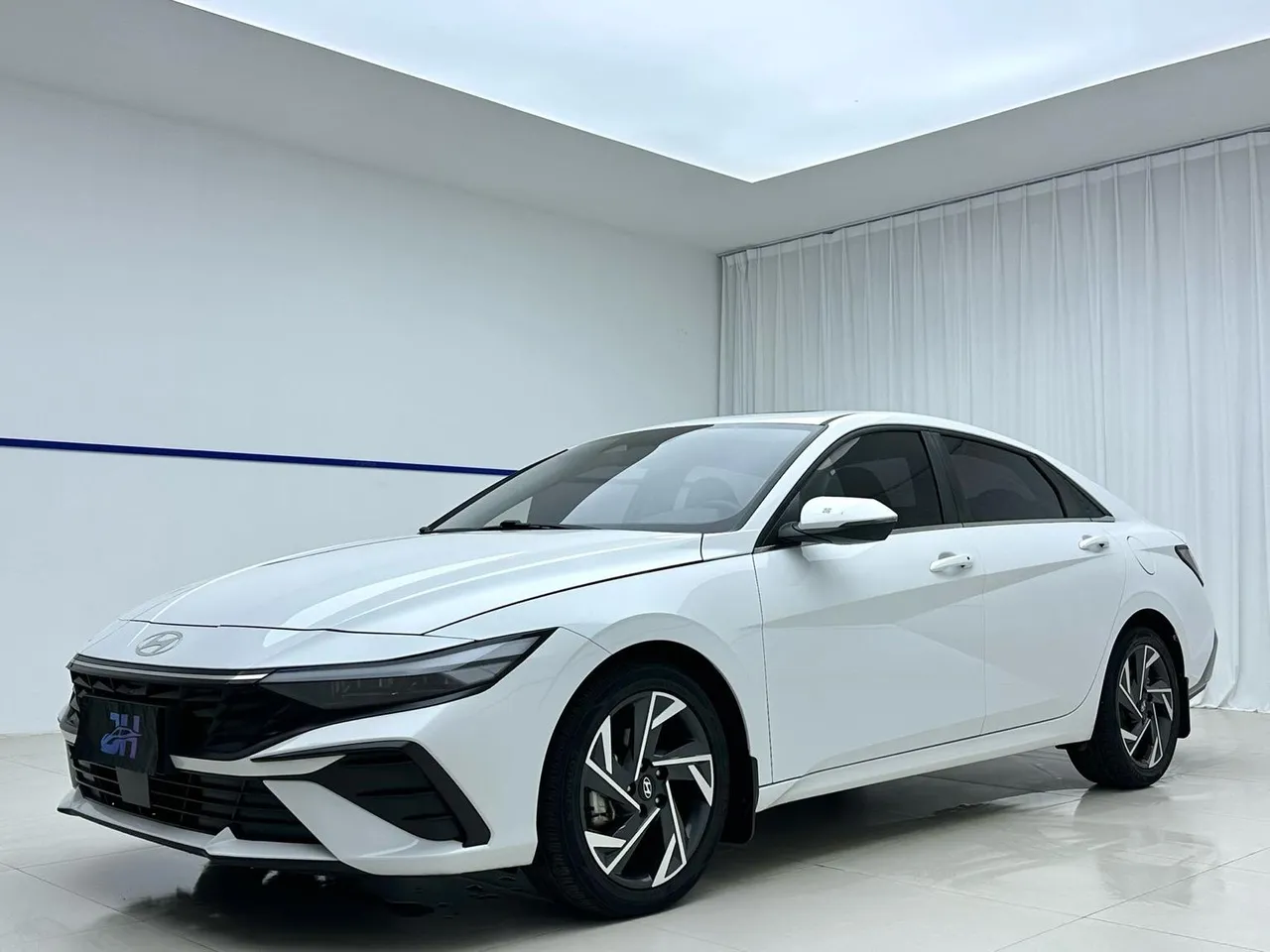 2023 Hyundai Elantra 1.5L CVT LUX Premium