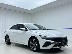 2023 Hyundai Elantra 1.5L CVT LUX Premium, белый — фото 3