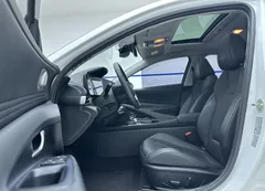 2023 Hyundai Elantra 1.5L CVT LUX Premium, белый — фото 7