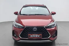 2022 Toyota Yaris L Zhixuan X 1.5L CVT Luxury Plus, красный — фото 3