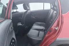 2022 Toyota Yaris L Zhixuan X 1.5L CVT Luxury Plus, красный — фото 17