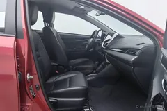 2022 Toyota Yaris L Zhixuan X 1.5L CVT Luxury Plus, красный — фото 20