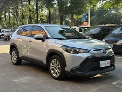 2023 Toyota Frontlander 2.0L CVT Elite — фото 3