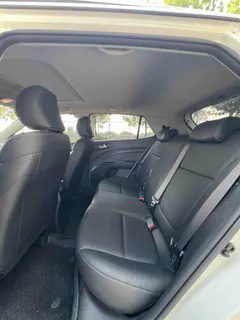 2021 Kia Yipao 1.4L CVT Sunroof, белый — фото 7